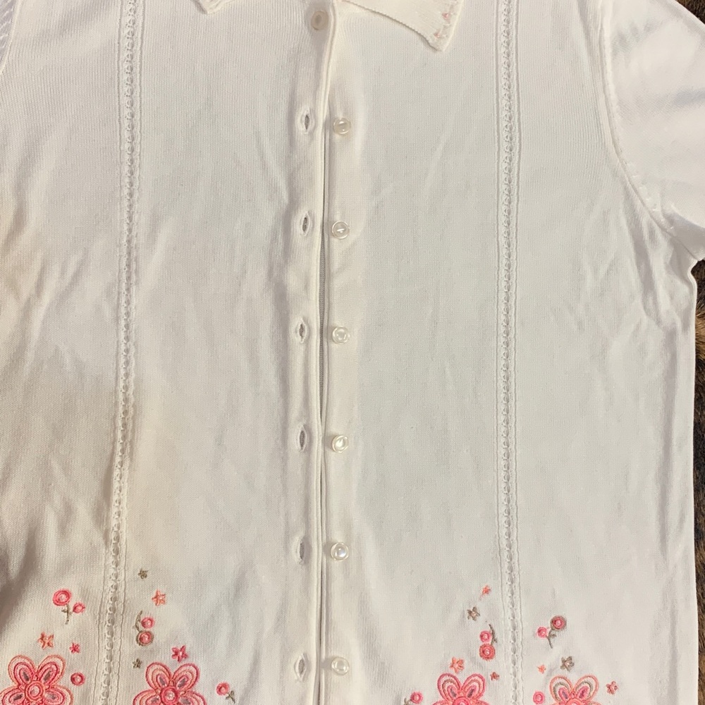 Koret size Medium white short sleeve button up lightweight sweater with collar - Picture 6 of 9